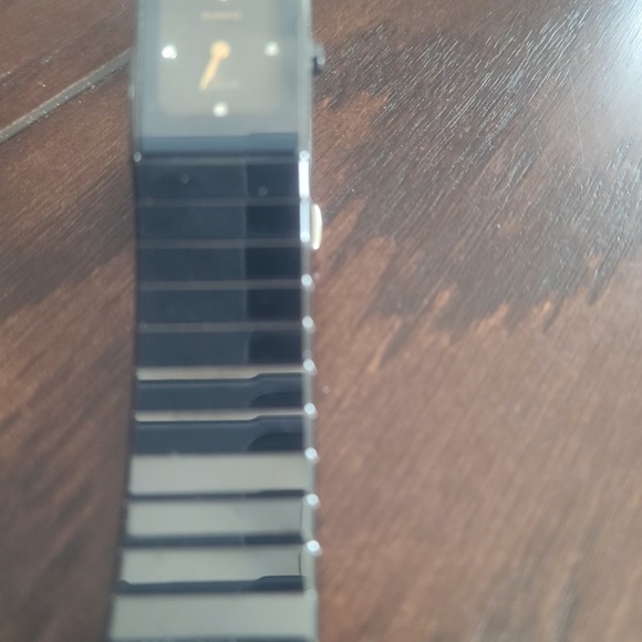 Women's Rado watch - Picture 2 of 5